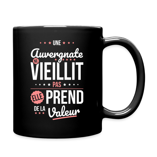 Mug uni - Une Auvergnate ne vieillit pas - noir