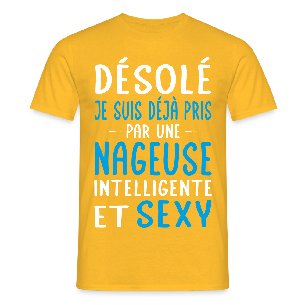 T-shirt Homme - Je suis pris par une nageuse intelligente et sexy - jaune