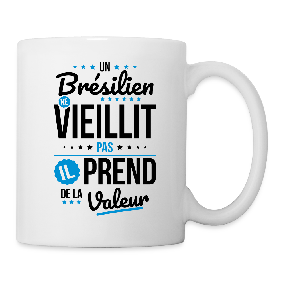 Mug blanc - Un Brésilien ne vieillit pas - blanc