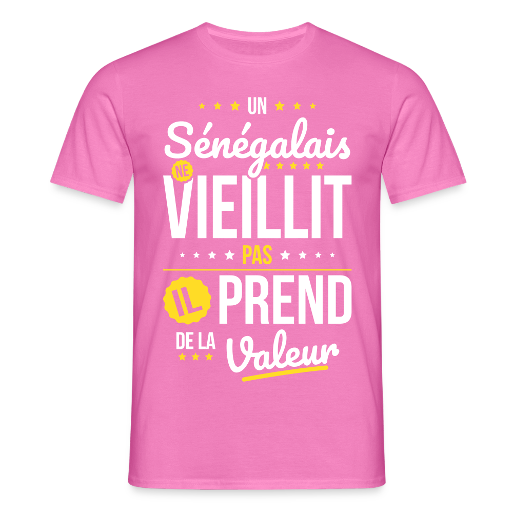 T-shirt Homme - Un Sénégalais ne vieillit pas - rose